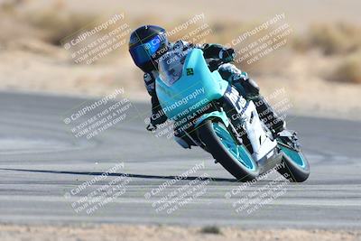 media/Jan-10-2025-CVMA Friday Practice (Fri) [[489e0da257]]/Group 4 and Trackday/Session 4 (Turn 16)/